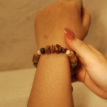 Vòng tay trầm phối đá Favortable 70