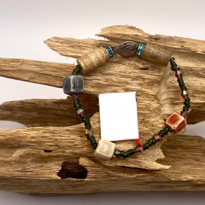 Vòng trầm phối đá Carpentry 2.89