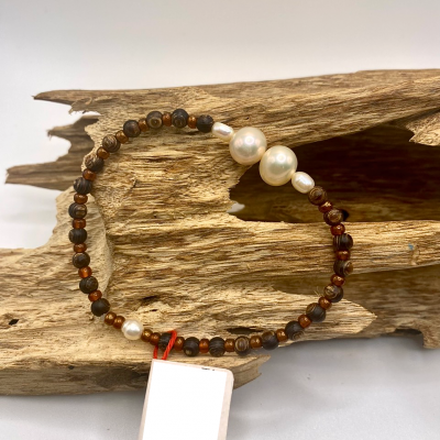 Vòng tay trầm phối đá Nguyệt lửa 246