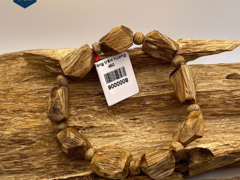 Vòng trầm hương 450