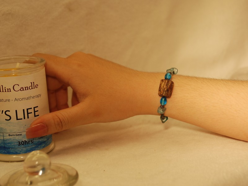 Vòng trầm phối đá Chaotic .78