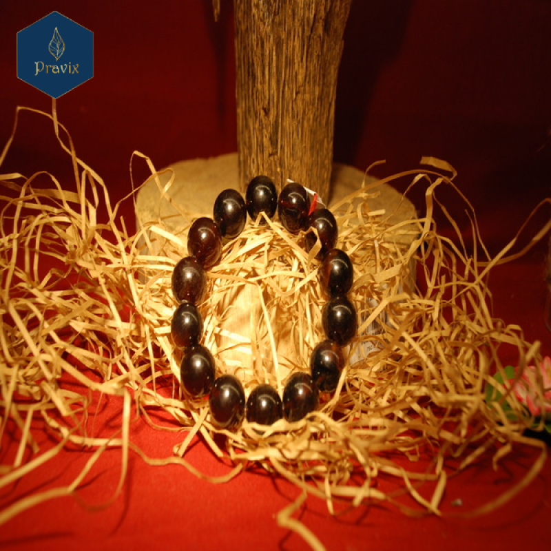 Vòng tay hổ phách nâu