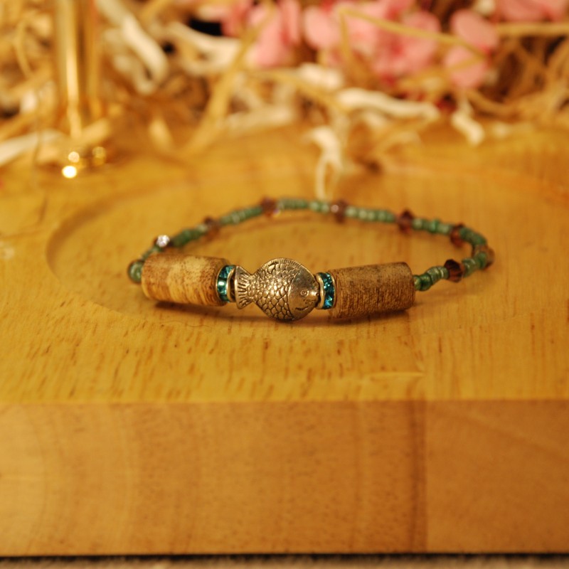 Vòng trầm phối đá Carpentry 2.89