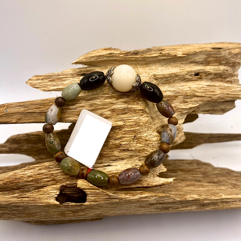 Vòng tay trầm phối đá Liber 50